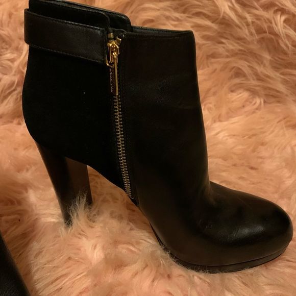 Michael Kors boots - Picture 2 of 11